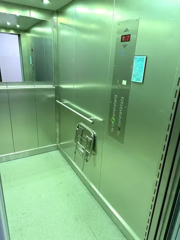 Prodej bytu 3+1, Praha, Hněvkovského, 78 m2