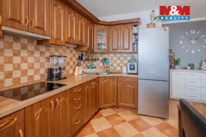 Prodej bytu 4+1, Litoměřice - Pokratice, Ladova, 77 m2