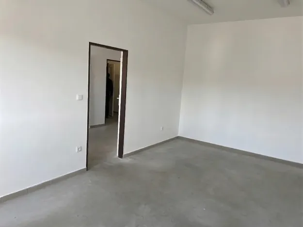 Prodej výrobních prostor, Nový Bor, 286 m2