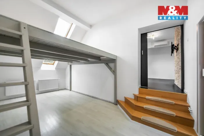 Prodej bytu 2+1, Plzeň, Masarykova, 88 m2