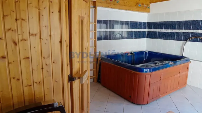 Prodej rodinného domu, Chlum u Třeboně, 475 m2