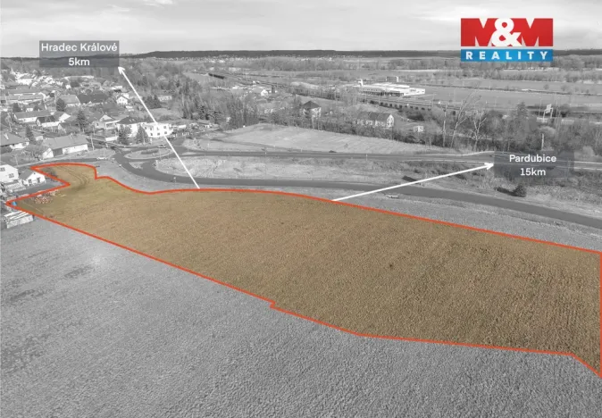 Prodej komerčního pozemku, Opatovice nad Labem, 8413 m2