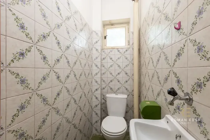 Prodej vícegeneračního domu, Praha - Záběhlice, Střemchová, 348 m2