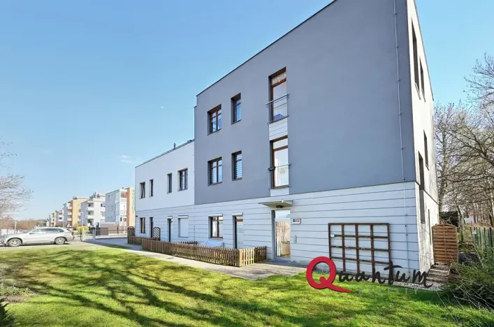 Prodej bytu 1+kk, Praha - Uhříněves, Bečovská, 20 m2