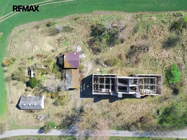 Prodej komerčního pozemku, Všestudy, 42524 m2