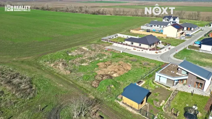 Prodej pozemku pro bydlení, Pohořelice, Květinová, 852 m2