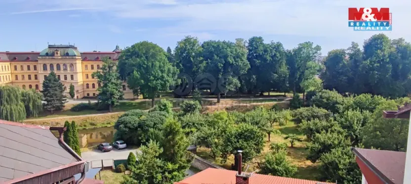 Pronájem bytu 1+1, Jaroměř, nám. Československé armády, 50 m2
