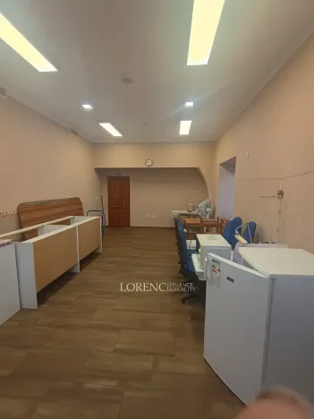 Pronájem obchodního prostoru, Veselí nad Moravou, tř. Masarykova, 33 m2