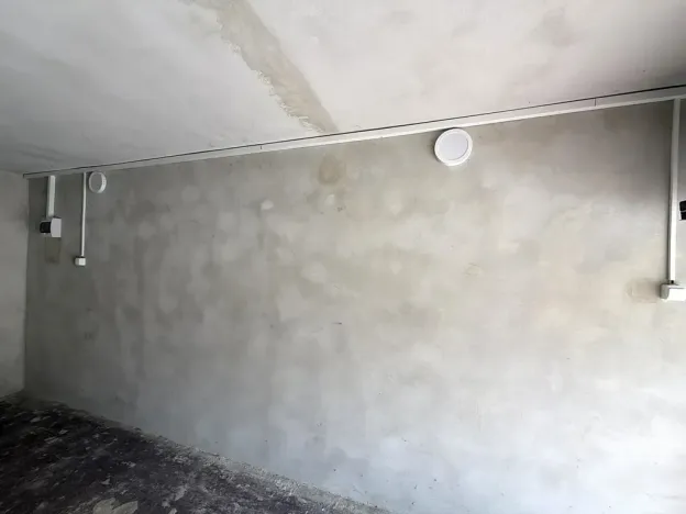 Pronájem garáže, Brno, Řezáčova, 18 m2