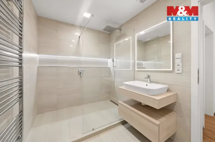 Prodej bytu 3+kk, Hradec Králové, Resslova, 92 m2