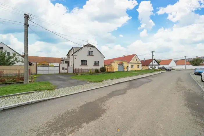 Prodej rodinného domu, Soběkury, 285 m2