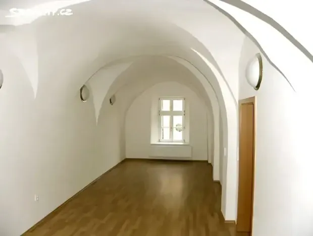 Pronájem obchodního prostoru, Jihlava, Benešova, 234 m2