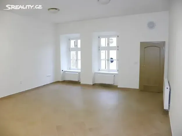 Pronájem obchodního prostoru, Jihlava, Benešova, 234 m2