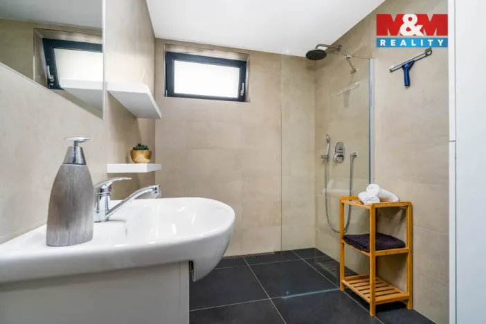 Pronájem bytu 1+kk, Vrchlabí - Hořejší Vrchlabí, Horská, 44 m2