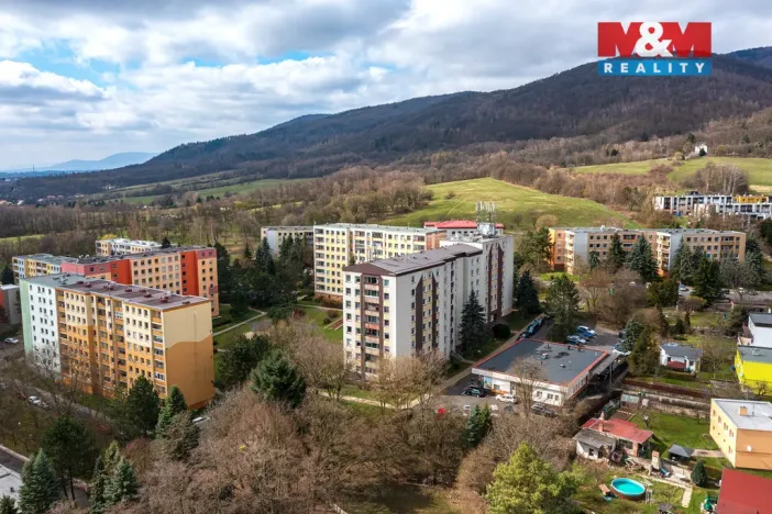 Prodej bytu 4+1, Chlumec, Vyklická, 98 m2