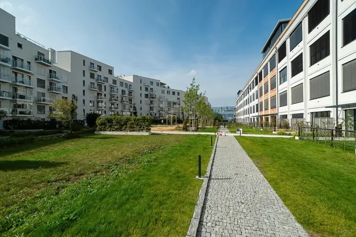 Pronájem bytu 1+kk, Praha - Košíře, Naskové, 51 m2