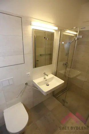 Pronájem bytu 1+kk, Praha - Karlín, U Mlýnského kanálu, 40 m2