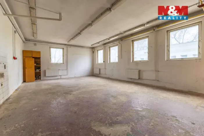 Pronájem skladu, Jirkov, Mostecká, 255 m2