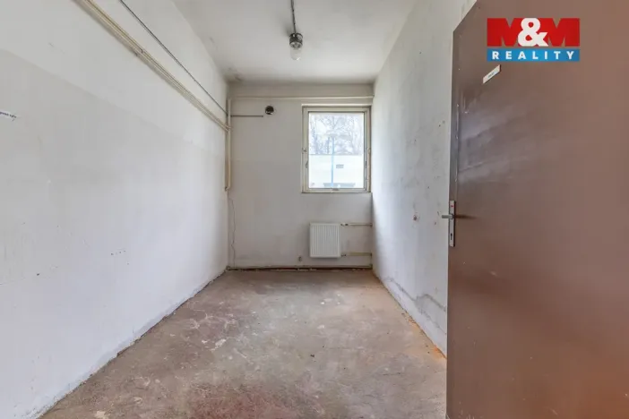 Pronájem skladu, Jirkov, Mostecká, 255 m2