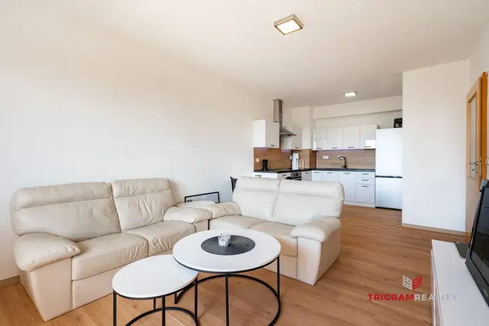 Pronájem bytu 2+kk, Hradec Králové - Nový Hradec Králové, třída Edvarda Beneše, 47 m2