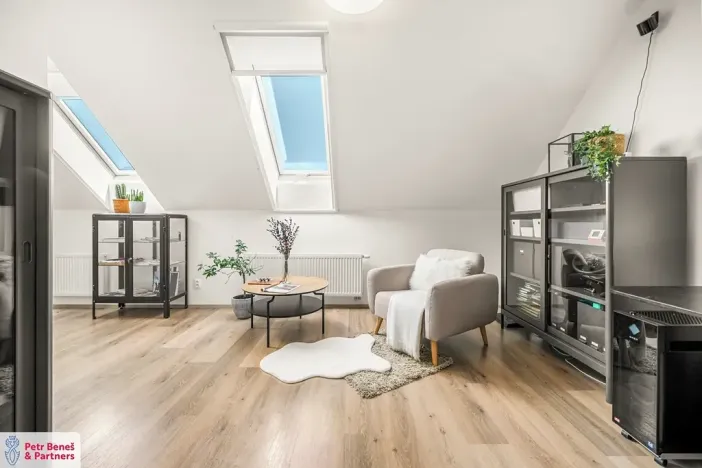 Prodej bytu 3+kk, Milovice, Zátopkova, 108 m2