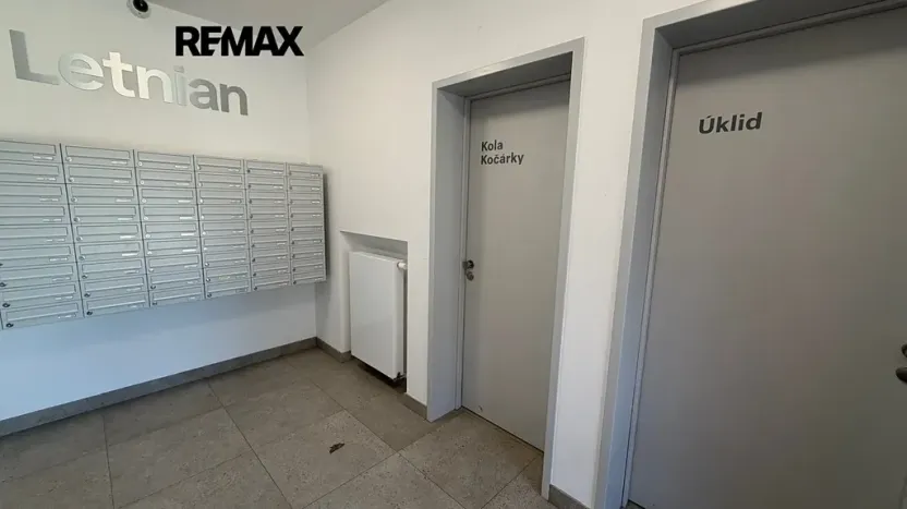 Pronájem bytu 2+kk, Praha - Letňany, Vyletalova, 54 m2