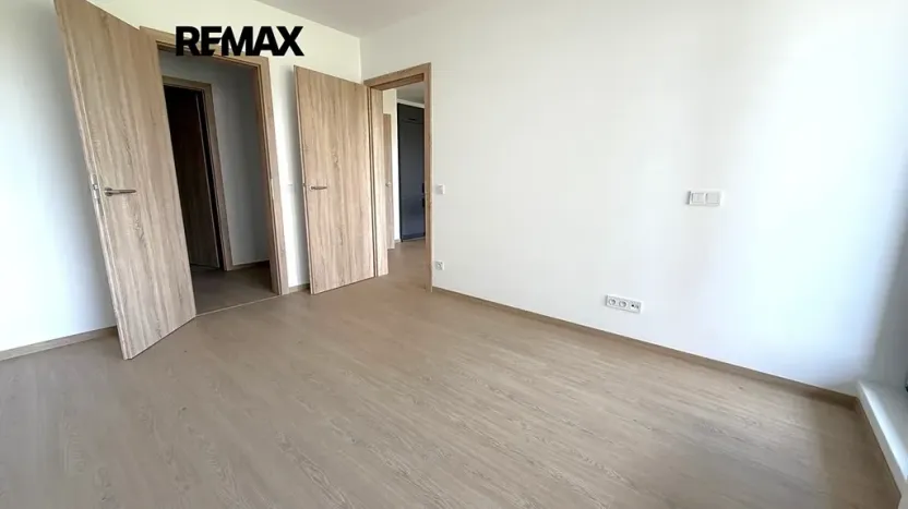 Pronájem bytu 2+kk, Praha - Letňany, Vyletalova, 54 m2