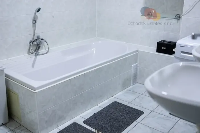 Prodej vícegeneračního domu, Litovel, 265 m2