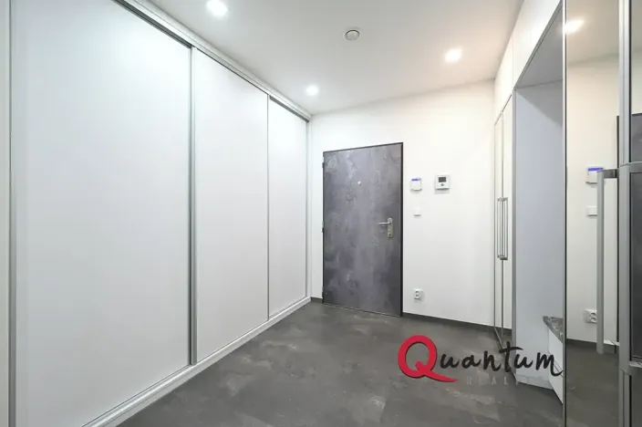 Pronájem bytu 4+kk, Praha - Prosek, Na samotě, 167 m2