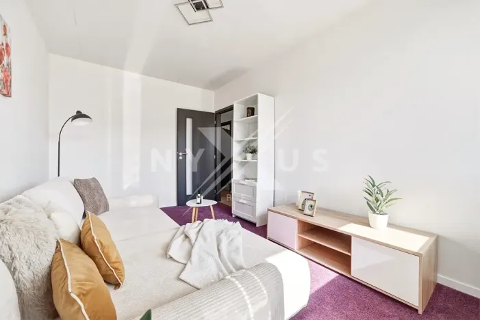 Prodej bytu 3+1, Praha - Prosek, Veltruská, 61 m2