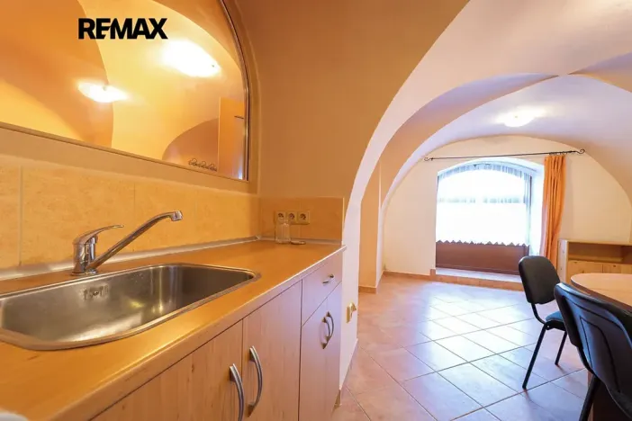 Prodej komerční nemovitosti, Šumperk, nám. Míru, 200 m2