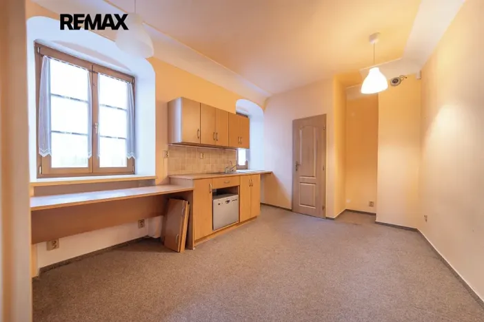 Prodej kanceláře, Šumperk, nám. Míru, 200 m2