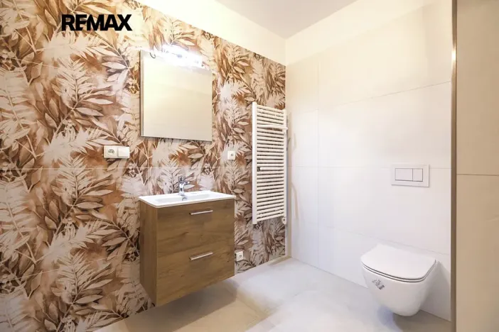 Prodej bytu 2+kk, Svoboda nad Úpou, Nádražní, 54 m2