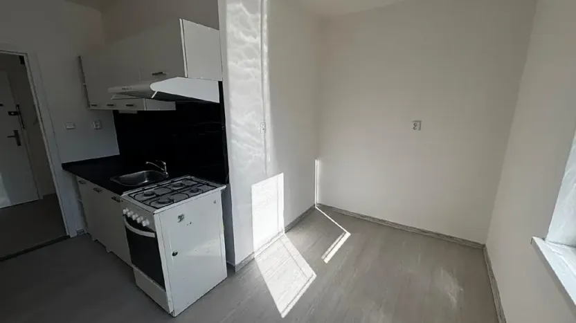 Pronájem bytu 1+1, Ostrava, Vincence Makovského, 38 m2