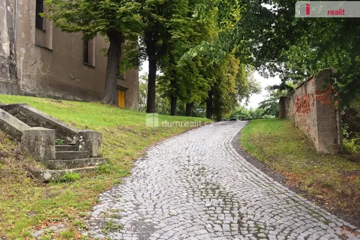 Prodej zahrady, Dobrovice, 636 m2