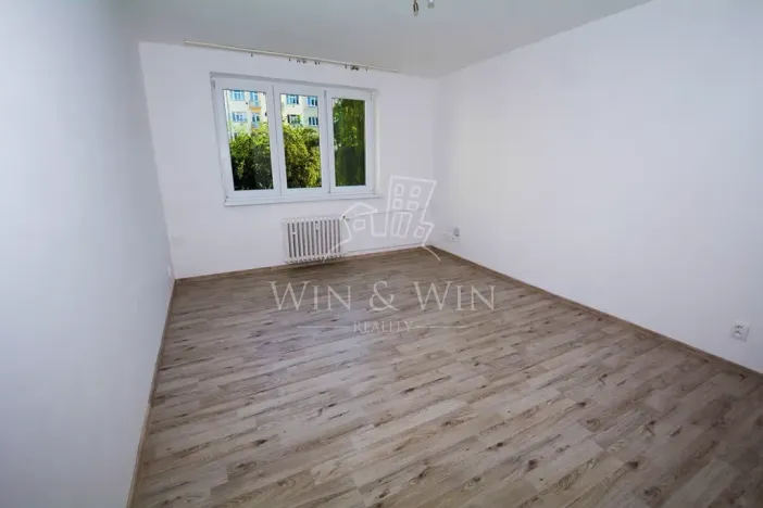 Pronájem bytu 2+kk, Praha - Vršovice, Sámova, 47 m2