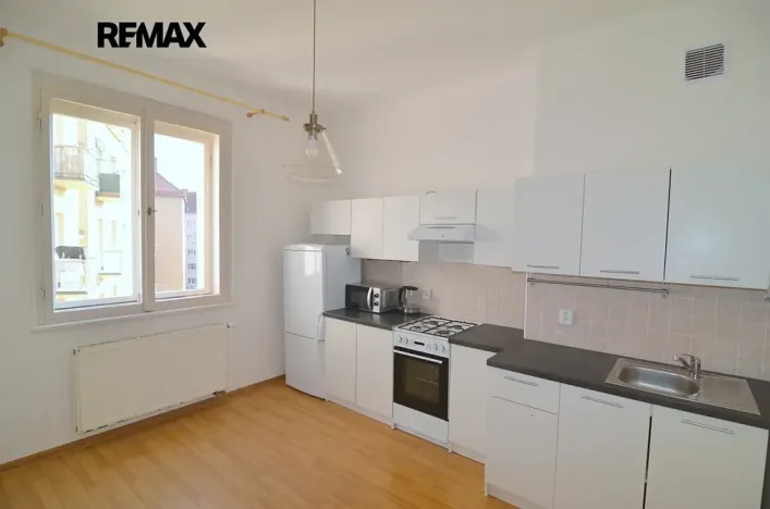 Pronájem bytu 3+1, Praha - Libeň, Pivovarnická, 78 m2