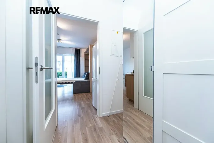 Pronájem bytu 1+kk, Praha - Libeň, Novovysočanská, 25 m2