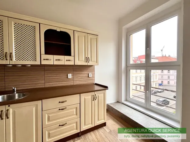 Pronájem bytu 3+1, Praha - Smíchov, Na Neklance, 70 m2