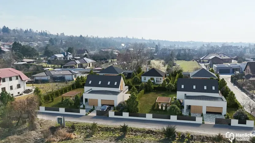 Prodej pozemku pro bydlení, Samotišky, Třešňová, 737 m2