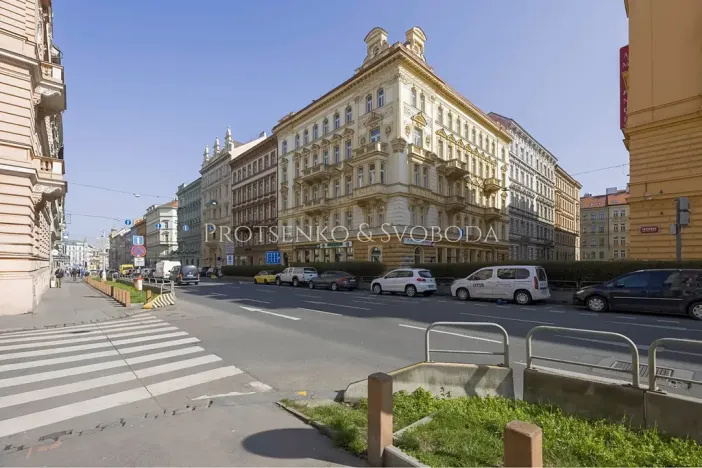 Prodej činžovního domu, Praha - Nové Město, Tyršova, 655 m2