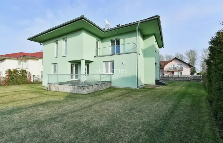 Pronájem vily, Průhonice, Pod Valem II., 285 m2