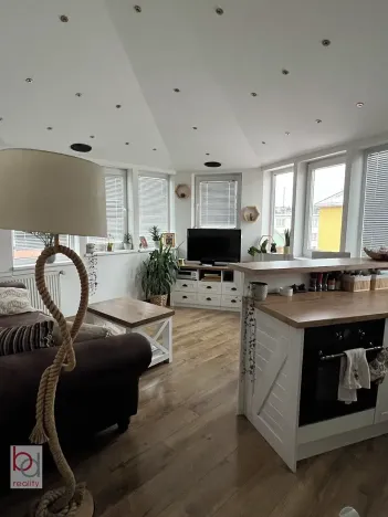 Pronájem bytu 2+kk, České Budějovice, Holečkova, 44 m2