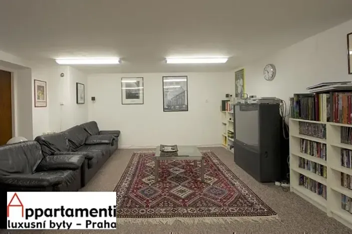 Pronájem rodinného domu, Praha - Kunratice, Ke hrádku, 417 m2