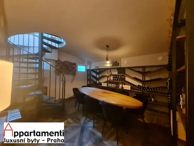 Pronájem restaurace, Praha - Staré Město, Veleslavínova, 150 m2