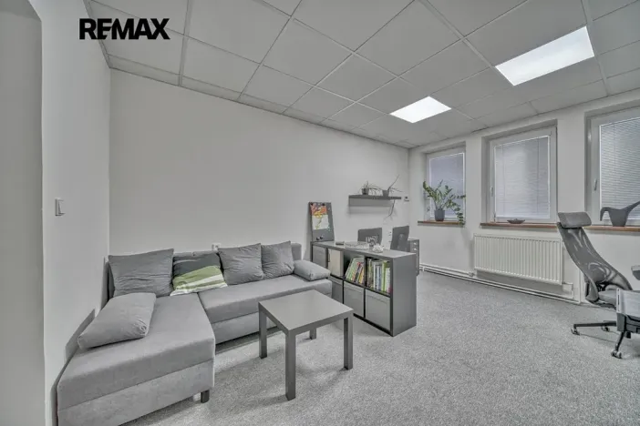 Pronájem kanceláře, Chlumec nad Cidlinou, Rooseveltova, 17 m2