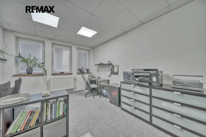 Pronájem kanceláře, Chlumec nad Cidlinou, Rooseveltova, 17 m2