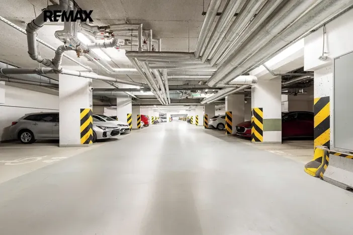 Pronájem bytu 2+kk, Praha - Vysočany, Sousedíkova, 55 m2