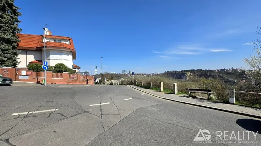 Prodej bytu 3+kk, Praha - Hlubočepy, Pod Žvahovem, 88 m2