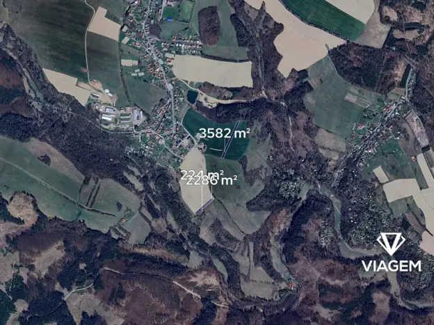 Prodej podílu pole, Lipová, 2284 m2